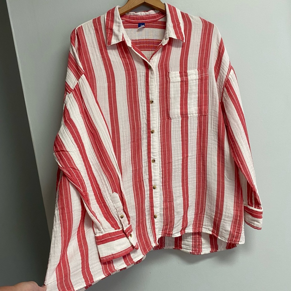 OLD NAVY TOP - XL - Picture 2 of 6
